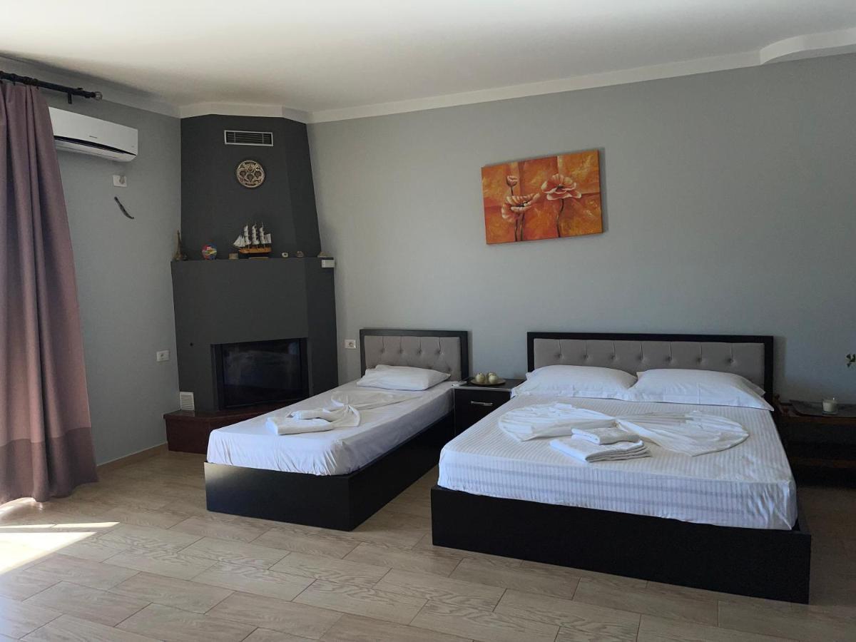 סרנדה Villa Xhevdet מראה חיצוני תמונה