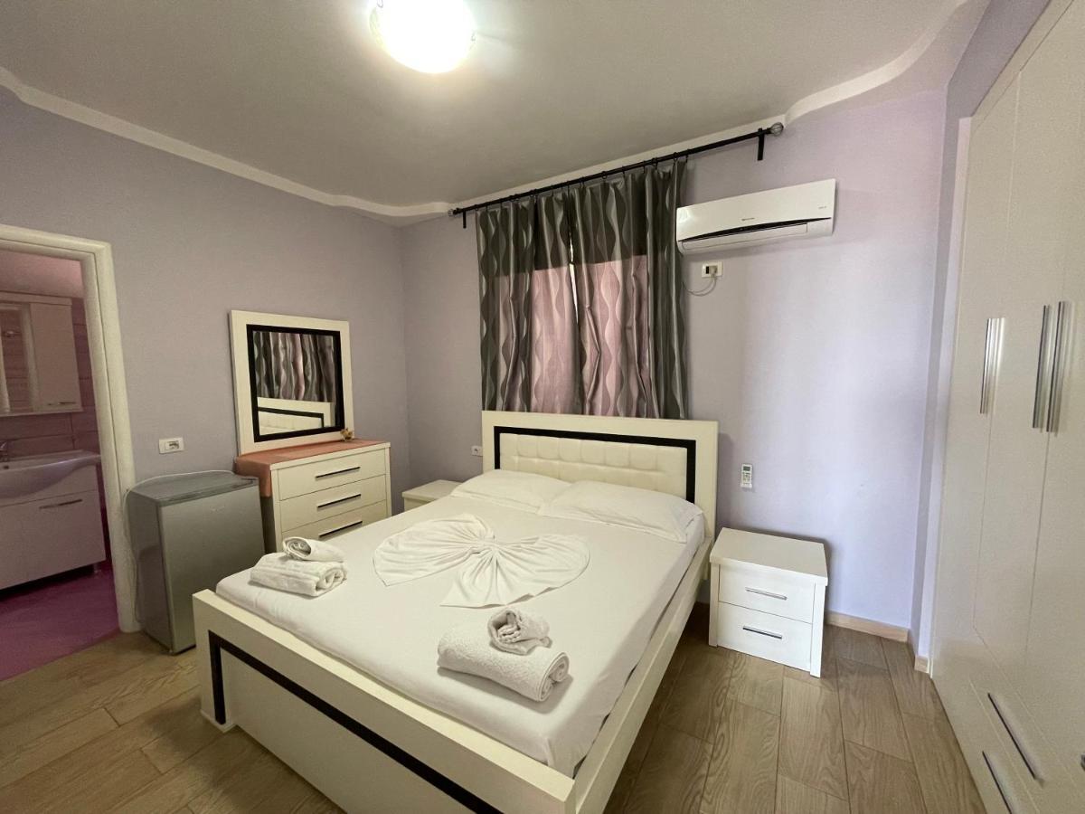 סרנדה Villa Xhevdet מראה חיצוני תמונה